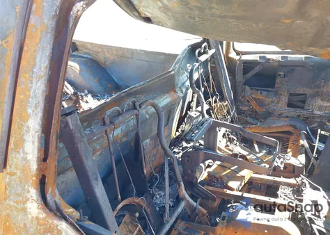 1986 Chevrolet K10 z USA, uszkodzony, nr VIN 1GCEK14H9GS191647